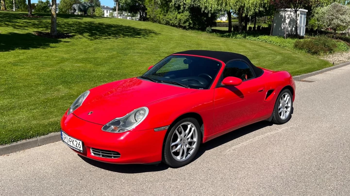 Porsche Boxster 986 z 2002 roku, czerwony, ogłoszenie OTOMOTO
